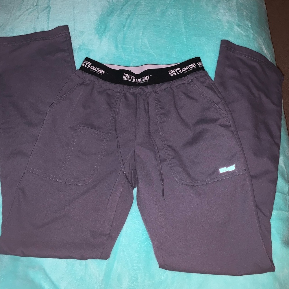 Grey Anatomy scrub bottom
